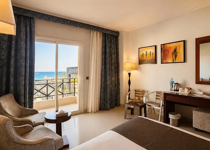 Elysees Dream Hotel-by Amarina & Resort 4*